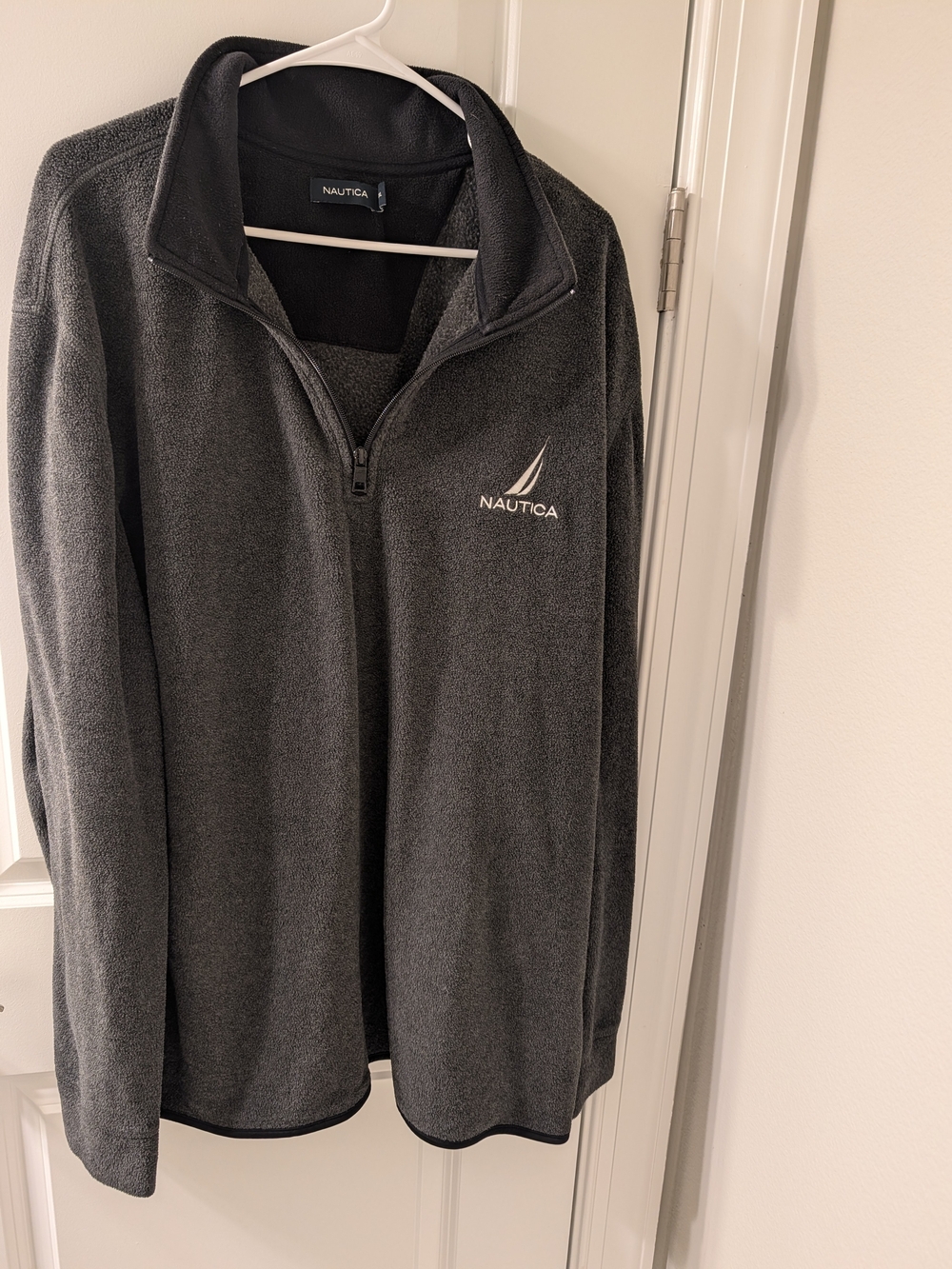 Nautica Men’s Dark Gray Half-Zip Fleece Pullover